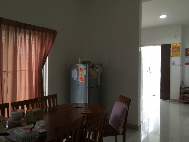 taman seri austin double storey corner house Photo 4