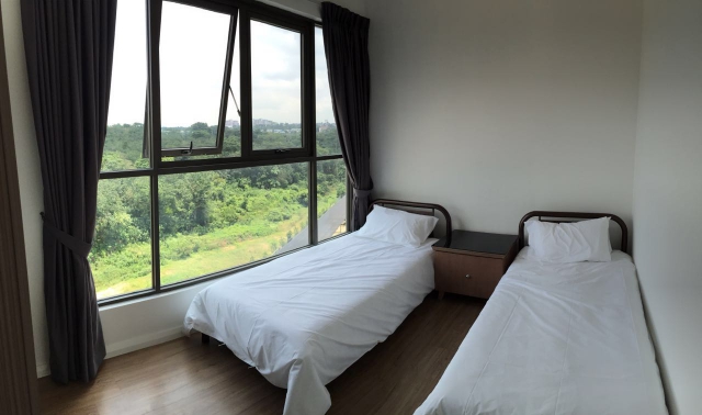  the wateredge apartments @ senibong cove Photo 2