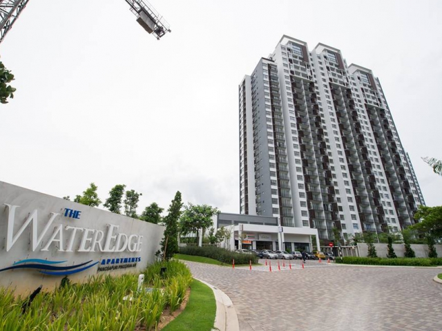  the wateredge apartments @ senibong cove Photo 8