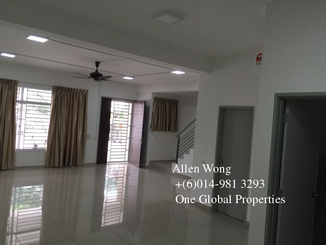 setia tropika 2 storey for rent Photo 3