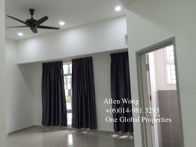 setia tropika 2 storey for rent Photo 4