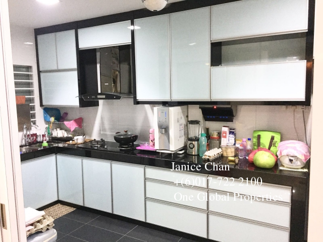 taman seri austin double storey corner house Photo 4
