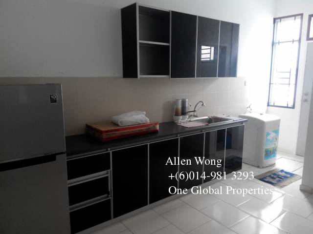 bukit indah house for rent (gated and guarded) Photo 2